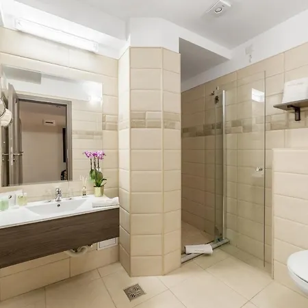 Prestige Boutique Hotel 4*