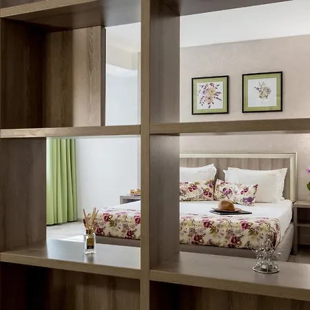 Prestige Boutique Hotel 4*