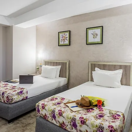 Hotel Prestige Boutique 4*