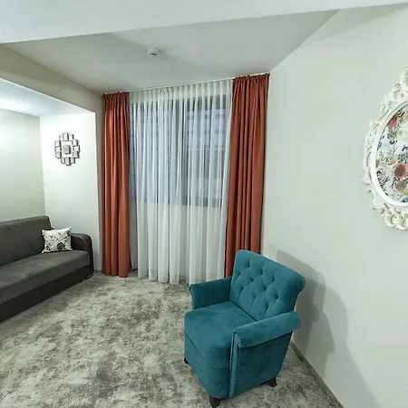Prestige Boutique Крайова
