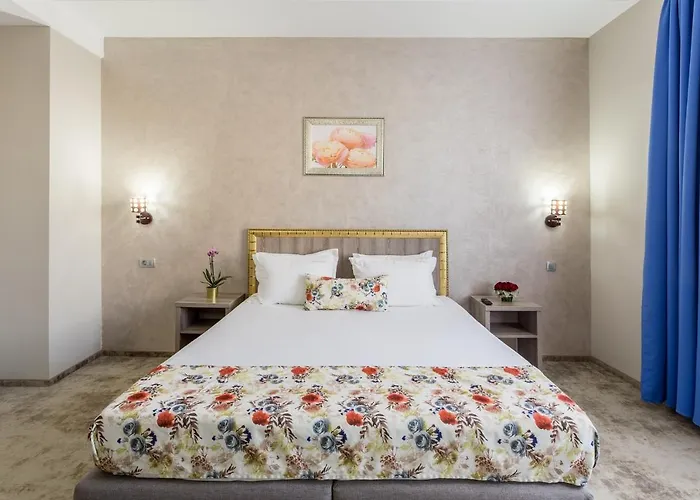 Prestige Boutique Hotel 4*